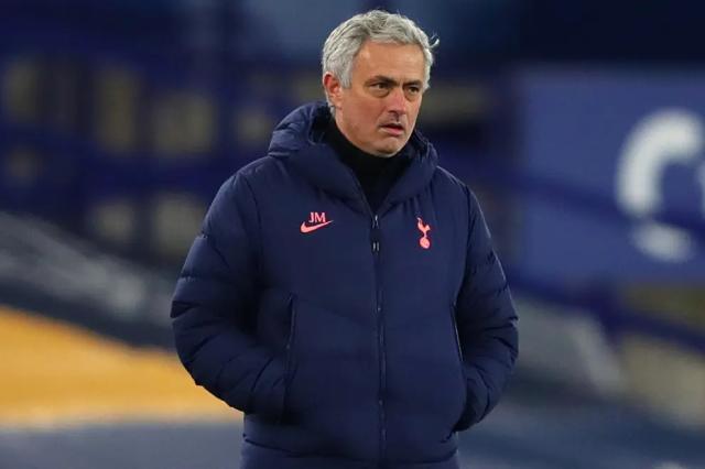 开云官网APP-穆里尼奥：猫鼠游戏 伟大个性输给难以置信的失误